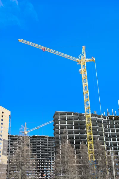 Construcción de edificios de varios pisos — Foto de Stock