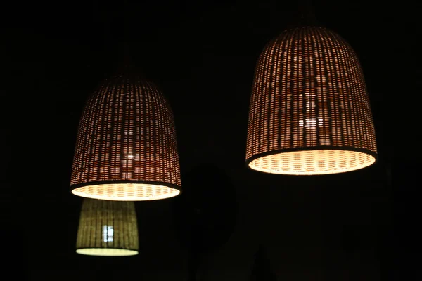 Trois abat-jour de lampe vacillante — Photo