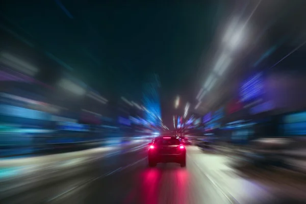 Movimento de alta velocidade à noite — Fotografia de Stock