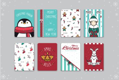 Noel kartlı bir görüntü. İçinde Noel karakterleri olan kartpostallar. Noel süslü kartpostallar, penguen, elf, tavşan, çanlar. Vektör illüstrasyonu.