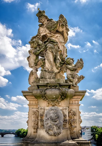 Figura na ponte Charles em Praga — Fotografia de Stock