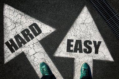 İkilem kavramı sert ve kolay