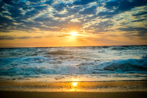 Cielo dramático en la costa —  Fotos de Stock