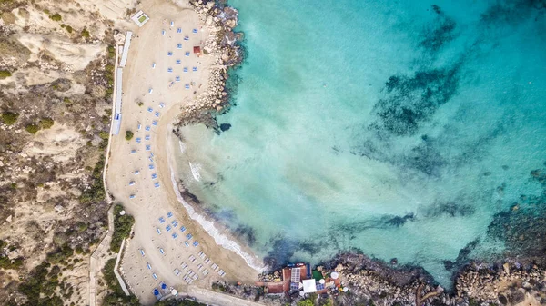 Yukarıdan Güzel Deniz Manzarası Organize Plaj Manzarası — Stok fotoğraf