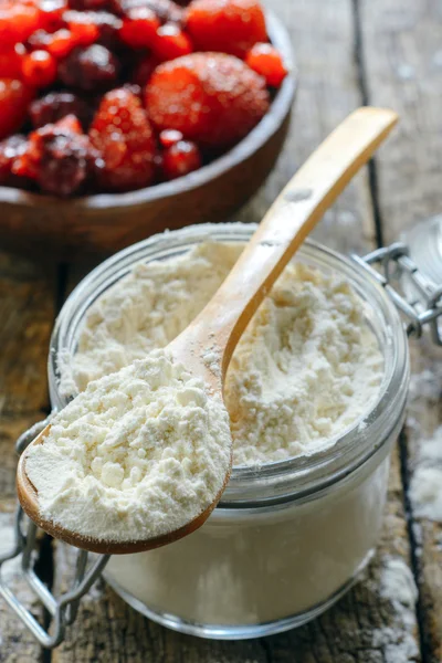 Flour in the spoon — Stock Photo, Image