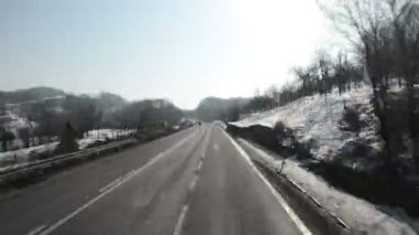 Yolda hızlı otobüs yolculuğu