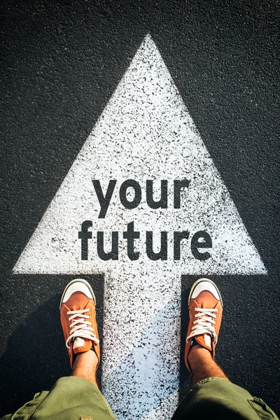 Skor som står på din framtida tecken — Stockfoto