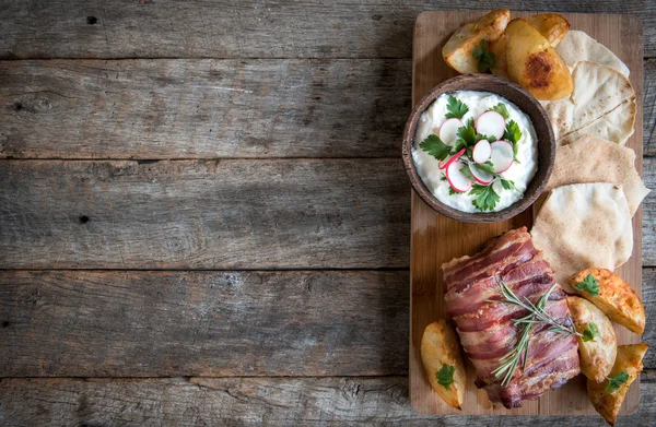 Served rolled meat and potatoes — Stock Image Served rolled meat and potatoes Royalty Free Stock Photos