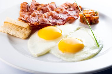 Pastırma ve Yumurta