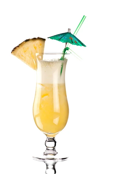 Een ananas cocktail ice — Stockfoto