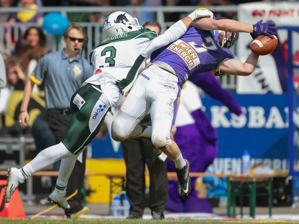 Vikingen vs. eenhoorns voetbalspel — Stockfoto