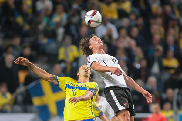 オーストリア vs. スウェーデン サッカーの試合 — ストック写真
