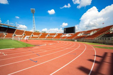 2017 'de Bangkok Tayland' dan atletizm stadyumunda kırmızı koşu pisti başlama noktası