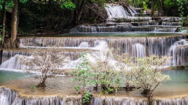 Huay Mae Kamin Şelalesi Khuean Srinagarindra Ulusal Parkı Kanchanaburi Povince, Tayland