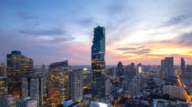 Bangkok Şehri - Havadan manzara güzel gün batımı Bangkok şehri Tayland şehir merkezi gökyüzü, gece şehir manzarası, Bangkok Tayland manzarası