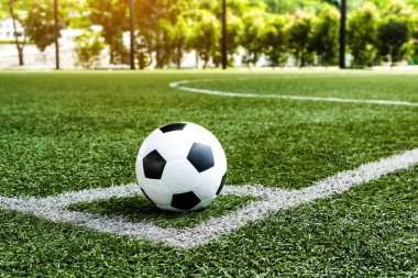 Köşe başında futbol topu ve futbol sahası, futbol sahası, arka plan dokusu