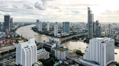 Tayland, Panoramik Şehir Tayland 'ın şehir merkezindeki Chao Phraya River Bangkok Virajı