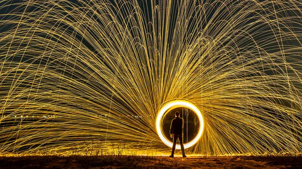 Wield Fire Background Long Exposure Low Light — ストック写真