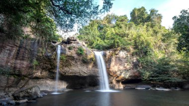 Haew Suwat Şelalesi Khao Yai Ulusal Parkı Nakhon Ratchasima Povince, Tayland Peyzajı