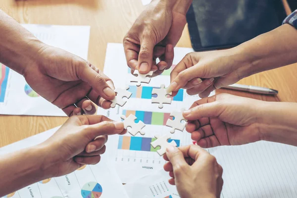 Close Hand Group Business Partnership People Putting Together Jigsaw Puzzle — Fotografia de Stock