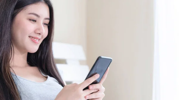 Beautiful Cute Girl Asian Woman Playing Smart Phone Shopping Online — Stock Photo, Image