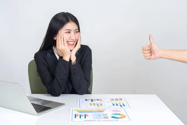 Asiática Empregado Mulher Negócios Com Rosto Sorridente Para Seu Sucesso — Fotografia de Stock