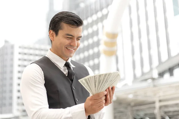 Happy Face Knappe Zakenman Met Geld Dollar Biljetten Zakendistrict Stedelijke — Stockfoto