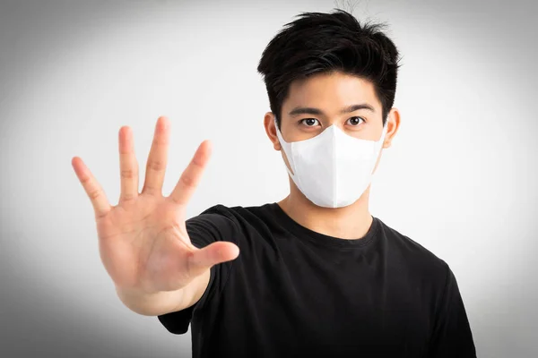 Stop Covid Hombre Asiático Con Máscara Facial Mostrar Gesto Manos — Foto de Stock