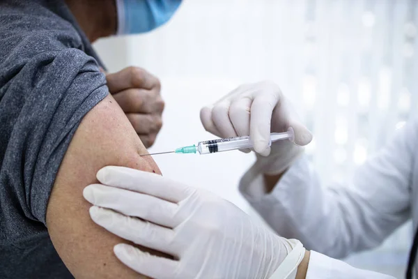 Close View Old Man Getting Vaccine Shot His Arm Corona — Stock Photo, Image