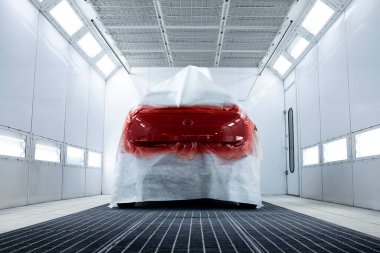 Profesyonel boyama odası iç mimarisi ve yeni boyalar..