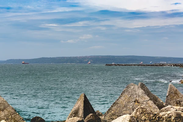 Ciudad frente al mar de Varna en Bulgaria — Foto de Stock