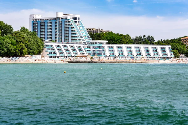 Karadeniz kumsalda Varna