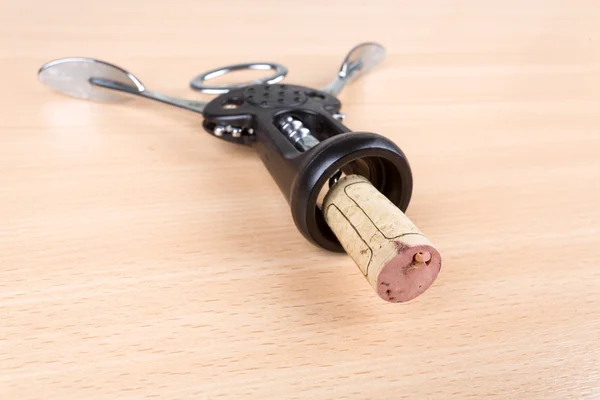 Wine cork and corkscrew — Stock Photo, Image