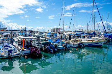 Tel Aviv, İsrail - 04 Mart 2021: Eski Jaffa limanının manzarası