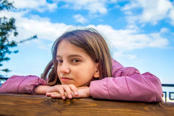 Portrait Beautiful Teenage Girl Loose Hair City Sunny — Stock Photo, Image