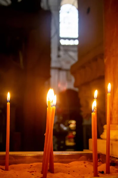 Acendendo Velas Igreja Santo Sepulcro Cidade Jerusalém — Fotografia de Stock