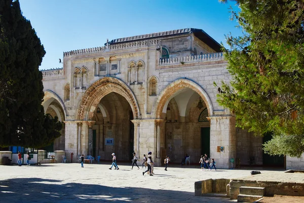 Kudüs, İsrail - 04 Temmuz 2021: El Aksa Camii ve El Kas abdest, Tapınak Dağı, eski şehir, Kudüs.