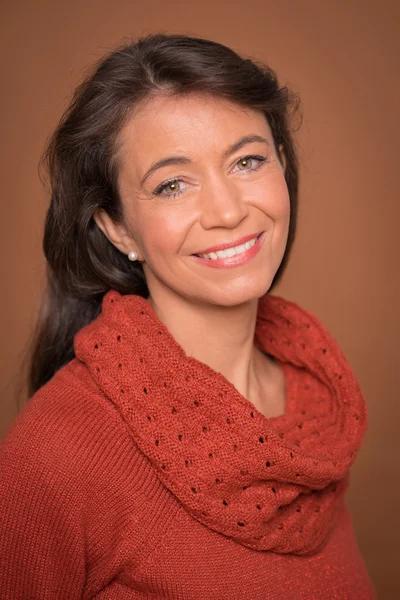 Orta yaşlı kadın kılığında 