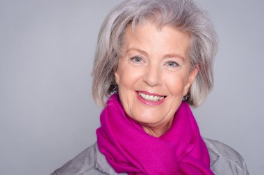  gülümseyen kadın kıdemli