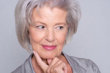  gülümseyen kadın kıdemli