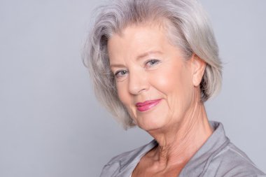  gülümseyen kadın kıdemli