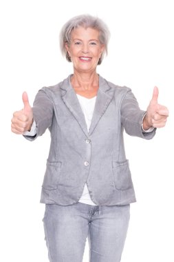 başparmak gösterilen kadın