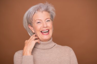 gülümseyen kadın kıdemli