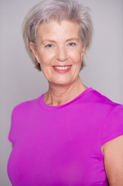  Sportif gülümseyen kadın kıdemli