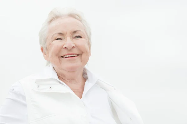 Smiling senior woman — Stock Photo, Image