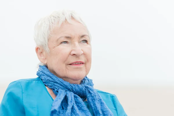 Smiling senior woman — Stock Photo, Image