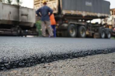 Bulanık görüntü, otoyol bakımı, YÖNETMEN HÜKÜMÜZ KAYIP.