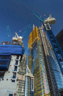 bouw kranenİnşaat vinçleri.