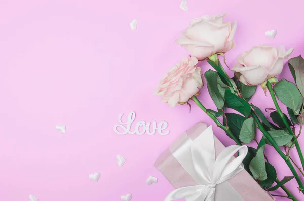 Valentines Day Background Flowers Gift Flat Lay Copy Space — Stockfoto