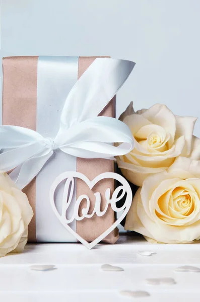 Word Love White Letters Gift Boxes White Ribbons Yellow Roses — Stockfoto